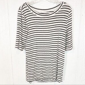 A Loves A Black and White Linen Blend Top Medium